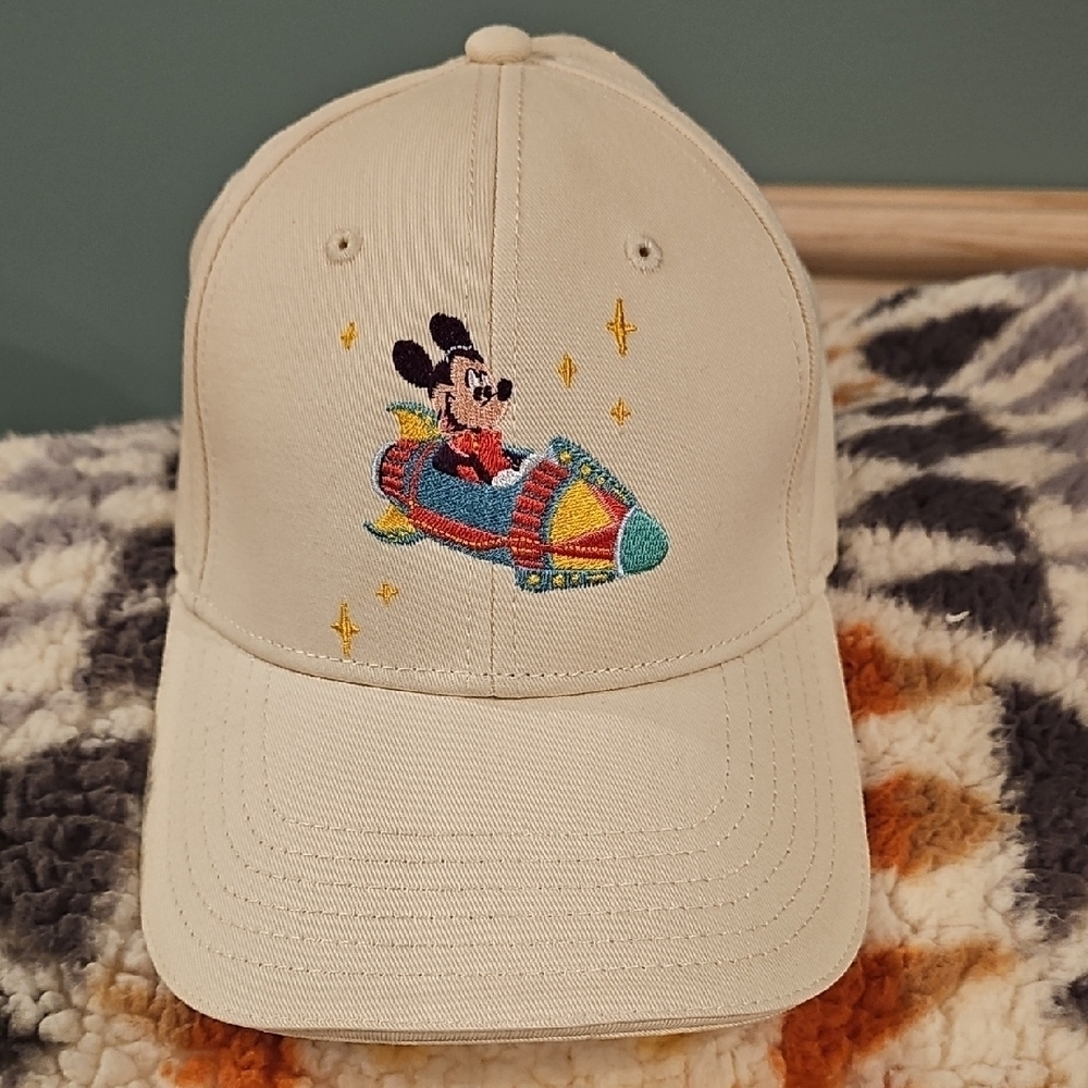 Nwot Disney Mickey Astro Orbiter Hat - Play in the Park